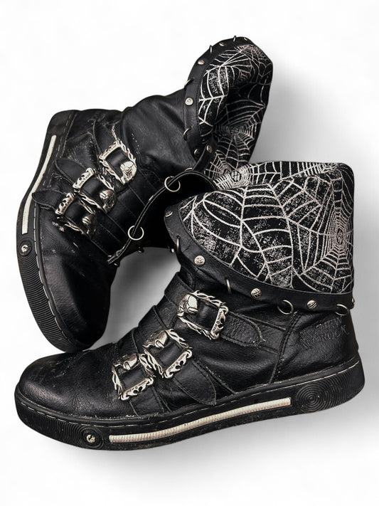 Foldable Periced Sneaker