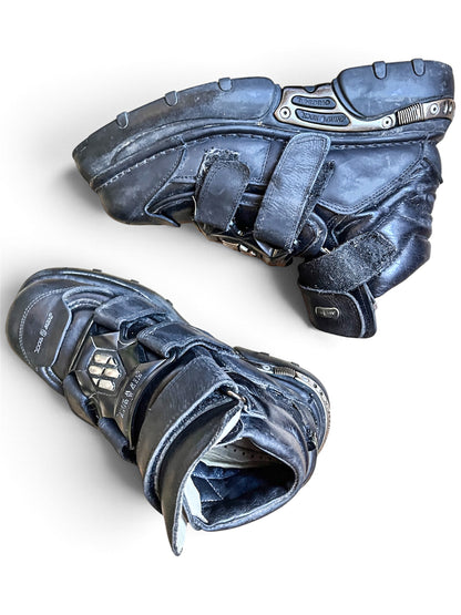 Vintage New Rocks